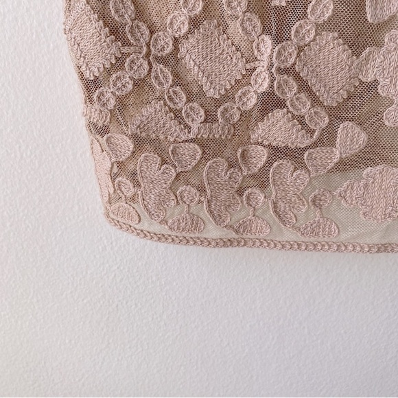 ANTHROPOLOGIE EVERLEIGH EMBROIDERED SHORT SLEEVE TOP ROMANTIC BOHO Beige Pink S - Picture 6 of 7